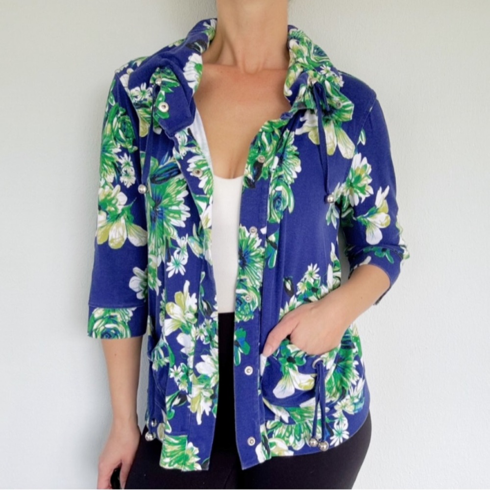 Good Fortune blue green floral print crop sleeve knit snap front jacket medium